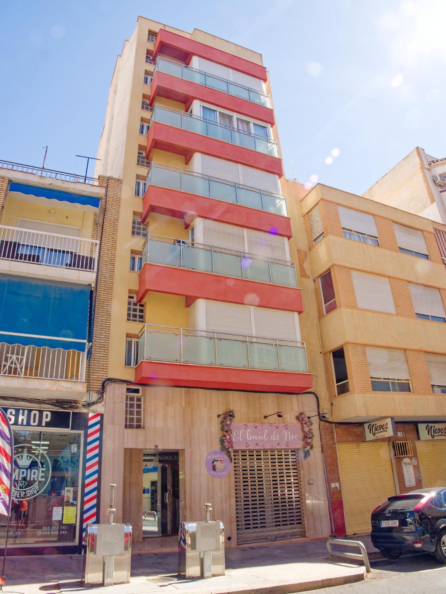 Avenida Principal Junto A La Playa - By Aloha Palma